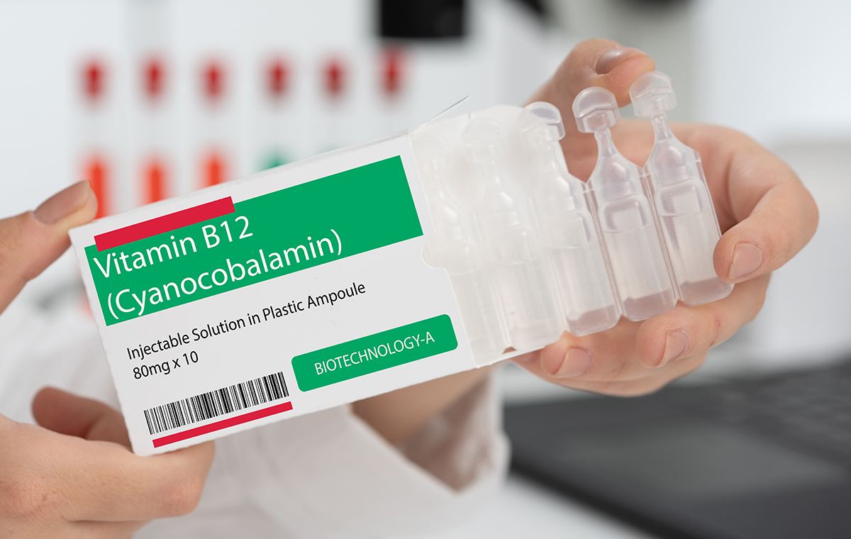 Vitamin B12 injectable solution
